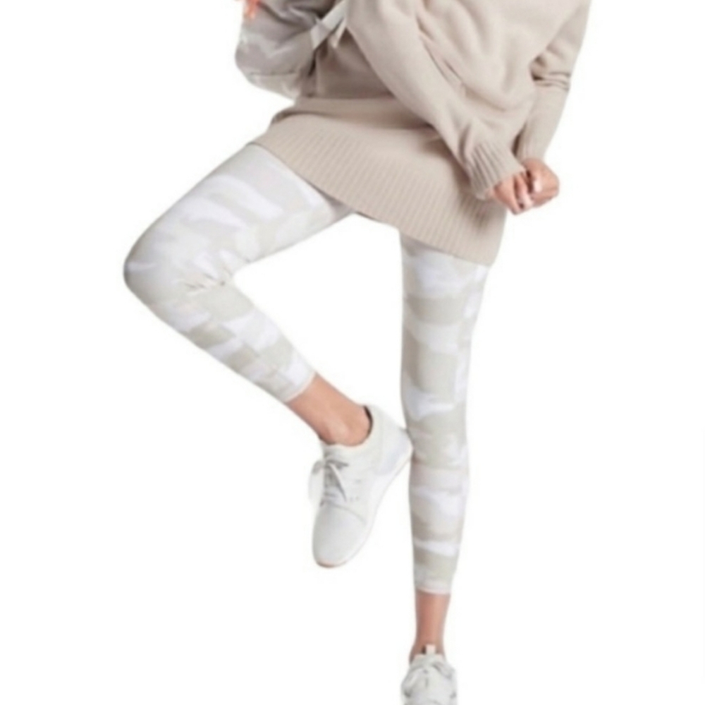 Athleta Camo High Rise Elation 7/8 Leggings Tights